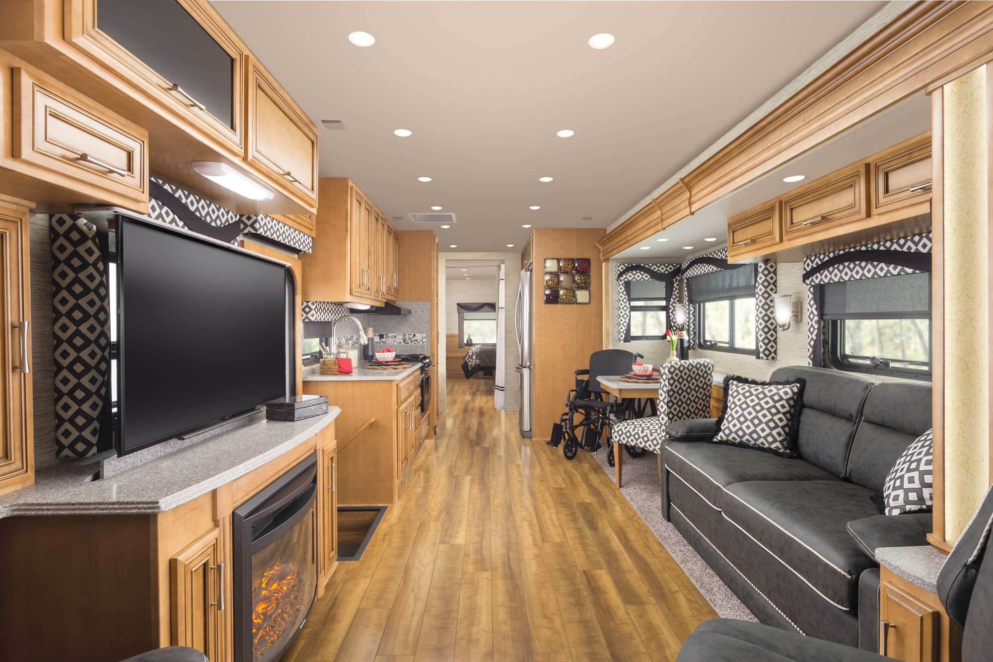 Newmar Canyon Star RV Interior image